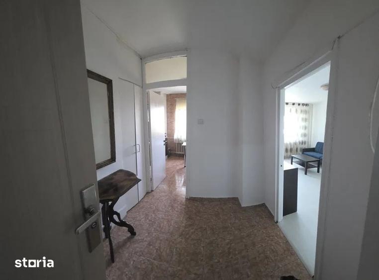 Apartament cu 2 camere semidecomandat în Grivița