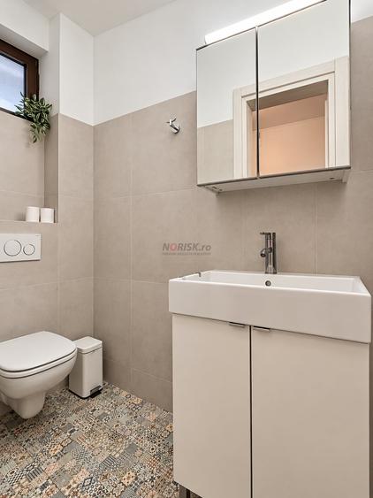 Duplex cu 5 camere cu Canalizare în Dămăroaia