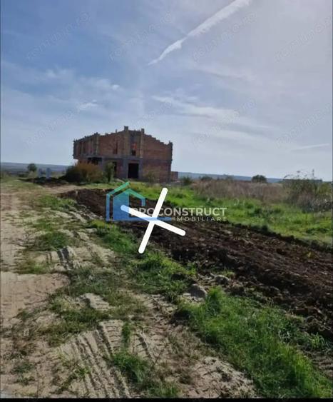 Teren de 678 mp, în Pișchia