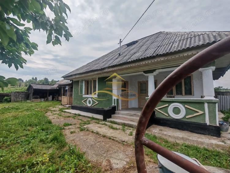 Casă cu 4 camere cu Teren 3300 Mp în Țârdenii Mari