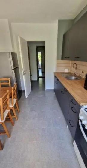 Apartament cu 3 camere, mobilat în Iancului