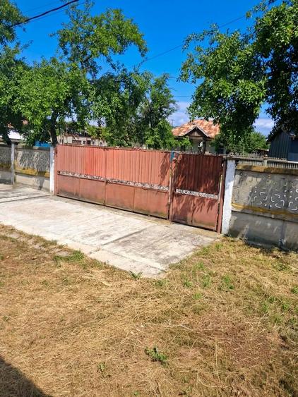 Casă individuală cu 3 camere cu Teren 900 Mp în Galicea