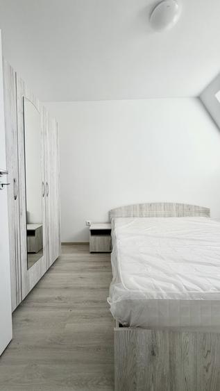 Apartament cu 2 camere semidecomandat în Florești