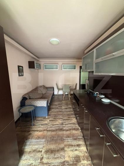 Apartament cu 3 camere decomandat, mobilat în Cina
