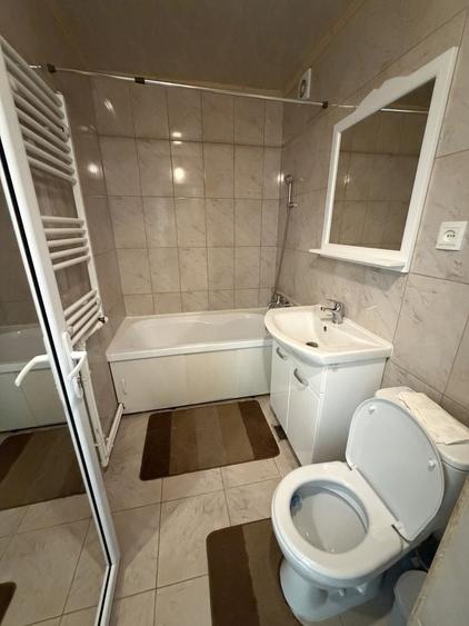 Apartament cu 2 camere semidecomandat în Țiglina 1