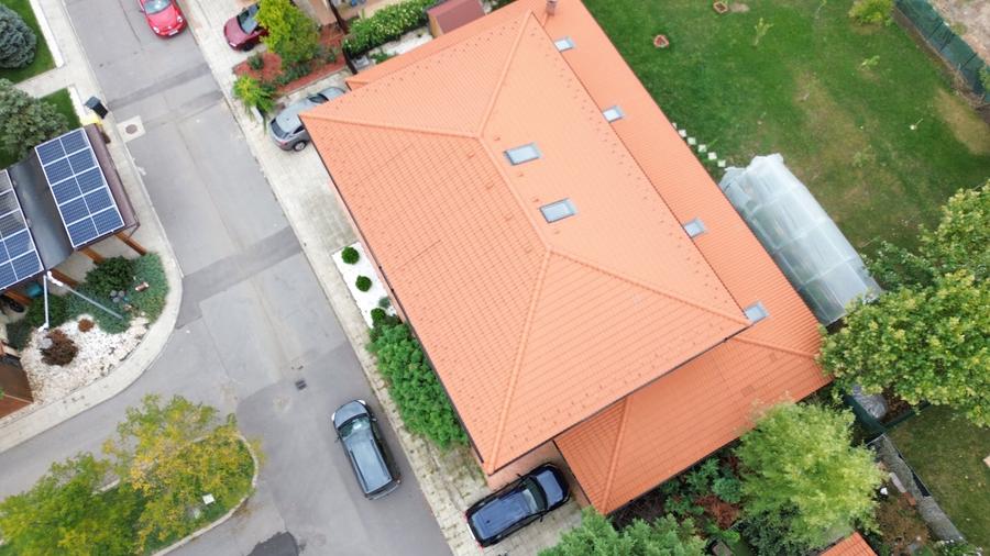 Duplex cu 3 camere cu Canalizare în Domnești