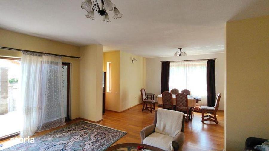 Casă cu 4 camere cu Teren 230 Mp în Micești