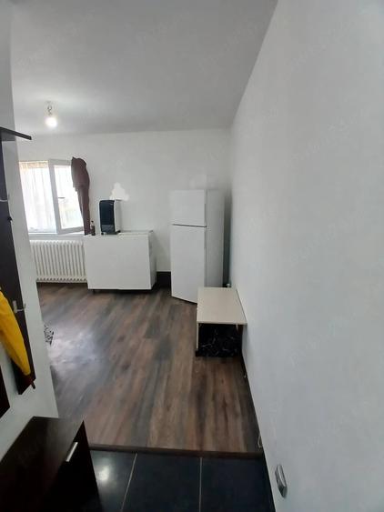 Garsonieră decomandată în Balta Albă