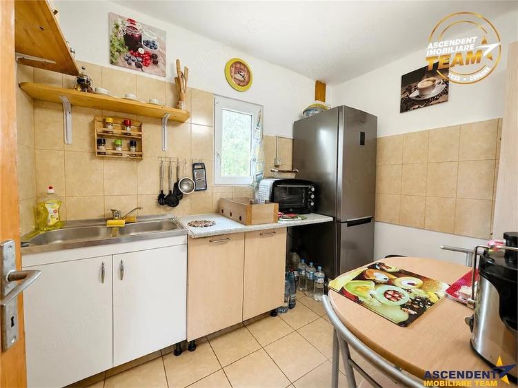 Casă cu Teren 2200 Mp în Băcel