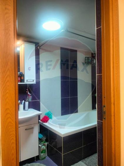 Casa la tara in satul Retis, comuna Bradeni, aproape de ... - 4