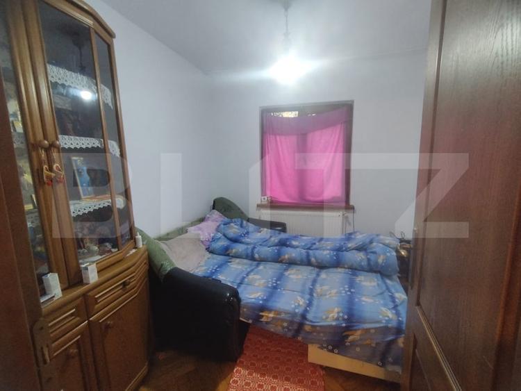 Apartament cu 3 camere decomandat, mobilat în Podul de Fier