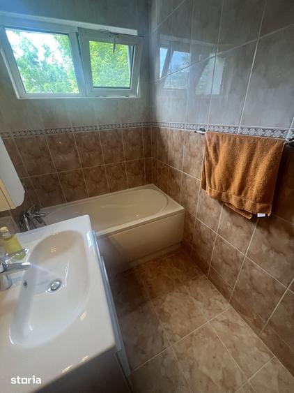 Apartament cu 2 camere în Podu Roș