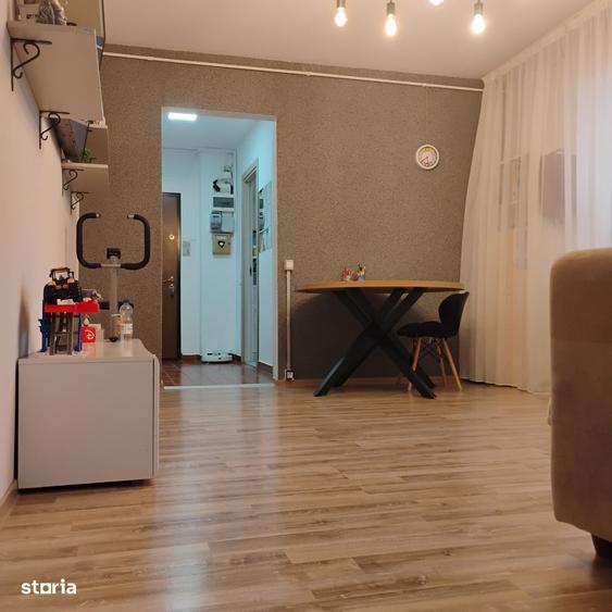 Apartament cu 3 camere decomandat în Brâncoveanu