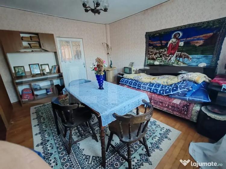 Casă cu 1 camere cu Teren 3000 Mp în Aluniș