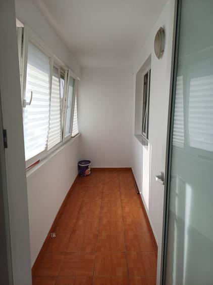 Apartament semidecomandat în Lujerului