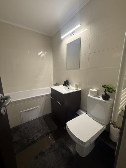 Apartament cu 2 camere decomandat în Lotus