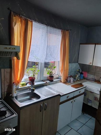 Casă cu 4 camere cu Teren 759 Mp în Central