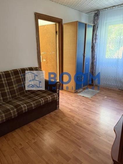 Apartament cu 3 camere semidecomandat, mobilat în Ostroveni