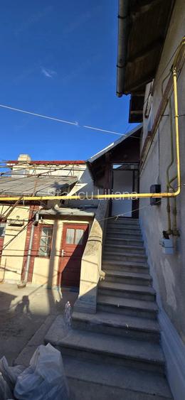 Casă cu 2 camere cu Teren 110 Mp în Central