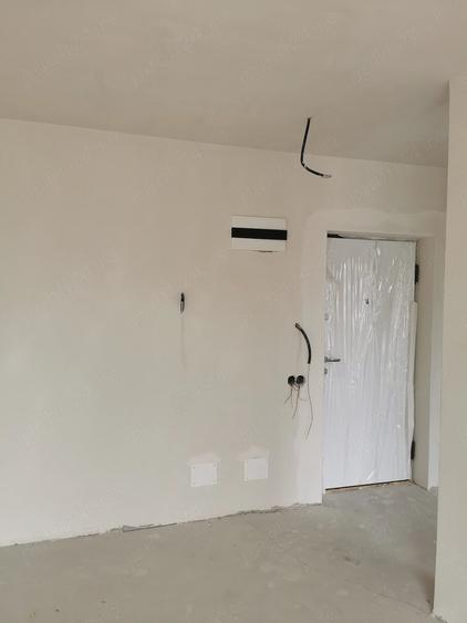 Apartament cu 2 camere semidecomandat în Mărăști