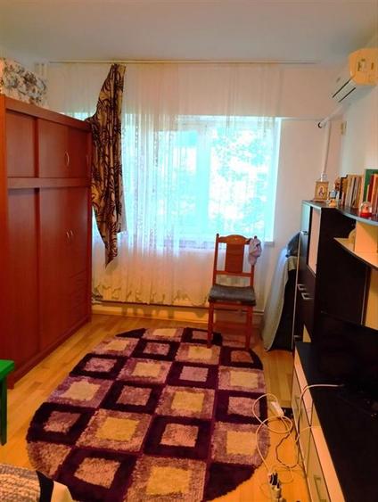 Garsonieră decomandată în Hipodrom