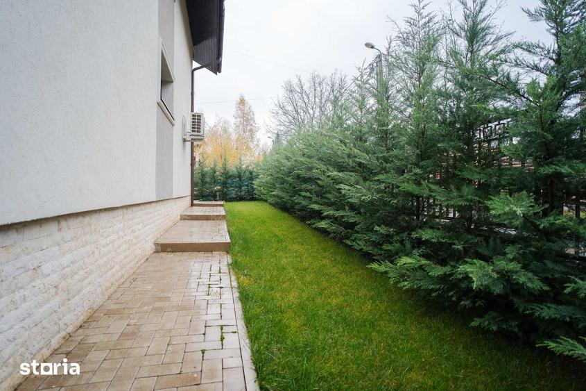Casă cu 5 camere cu Teren 350 Mp în Podu Roș