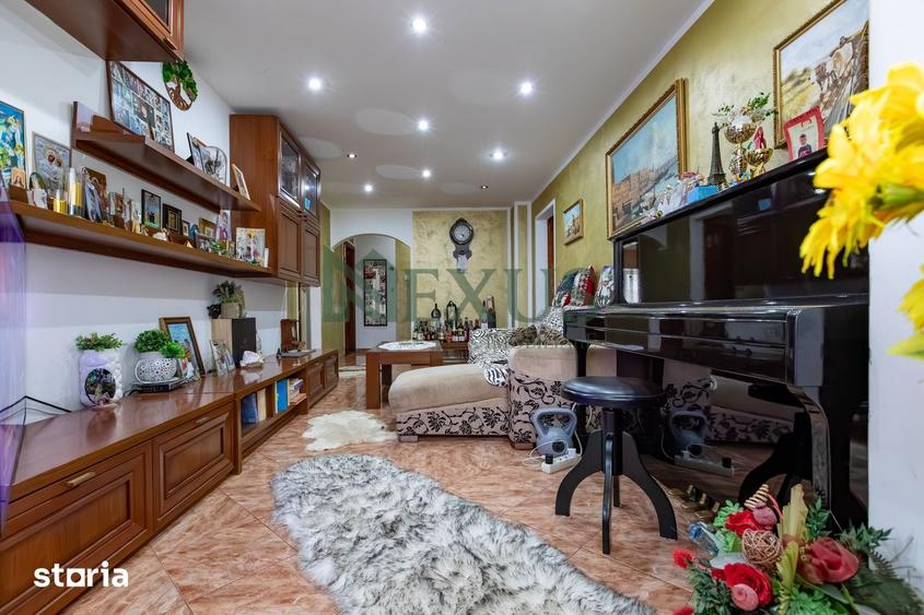 Apartament cu 4 camere decomandat în Mioriței