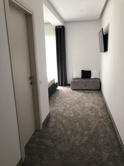 Apartament cu 3 camere, mobilat în Iancu Nicolae