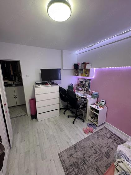 Apartament cu 3 camere decomandat în Crângași