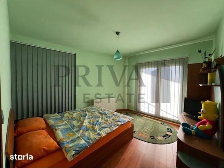 Casă individuală cu 6 camere cu Canalizare în Central