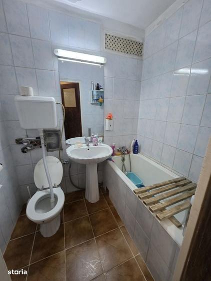 Apartament cu 3 camere decomandat în 1 Decembrie 1918