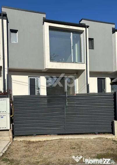 Casă cu 3 camere cu Teren 200 Mp în Smeura