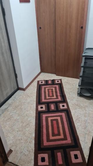 Garsonieră decomandată în Sud