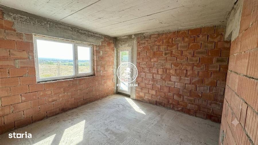 Casă cu 4 camere în Vânători