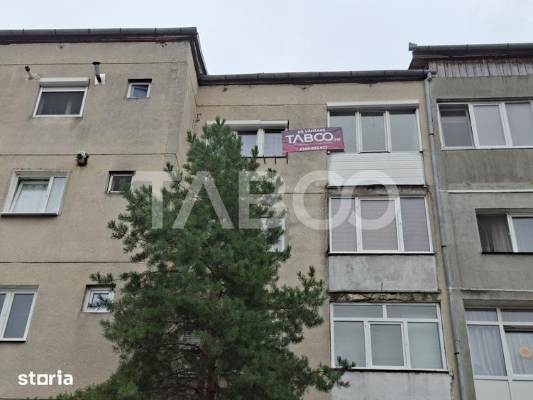 Apartament cu 2 camere nedecomandat în Vasile Aaron