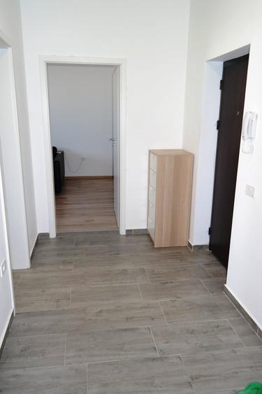 Apartament cu 2 camere decomandat, mobilat în Metalurgiei