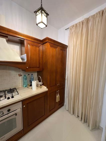 Apartament cu 3 camere decomandat, mobilat în Prelungirea Ghencea