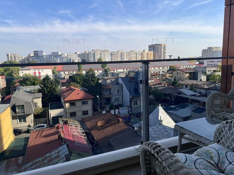 Garsonieră decomandată, mobilată în Dristor