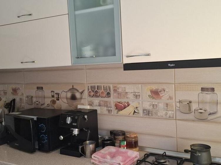 Apartament cu 2 camere decomandat în Lacul Tei