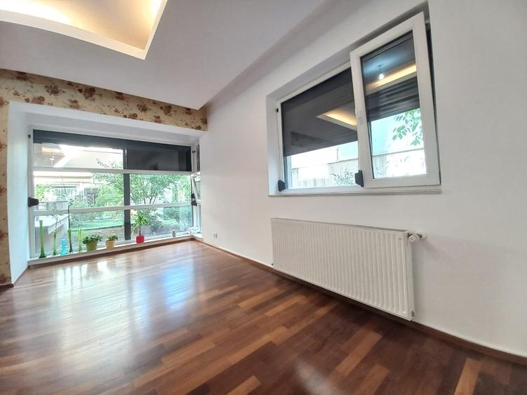 Apartament cu 3 camere în Șoseaua Nordului