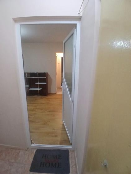 Apartament cu 2 camere semidecomandat în Smeura