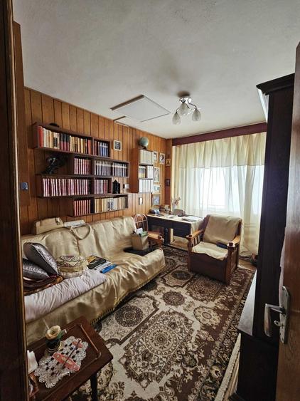 Apartament cu 4 camere decomandat, mobilat în Ultracentral
