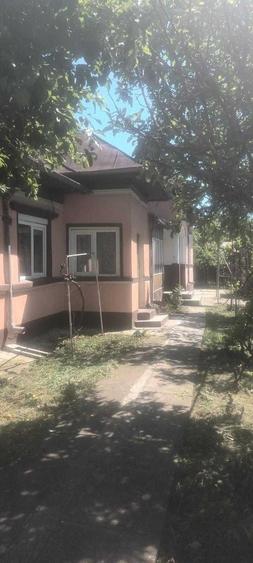 Casă cu 4 camere în Răcari