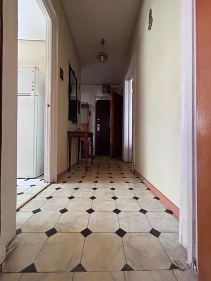 Apartament cu 2 camere decomandat în Exterior Vest