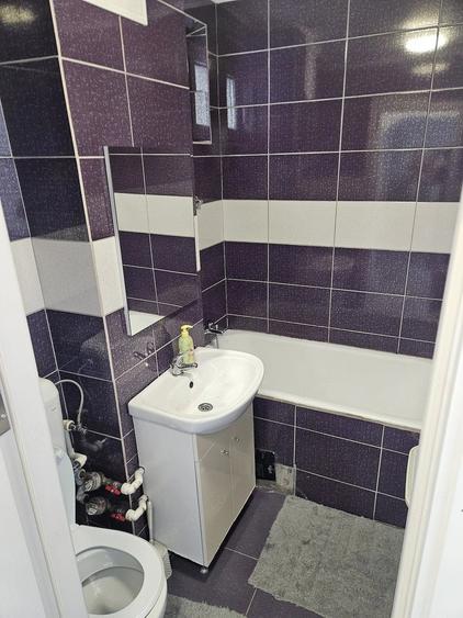 Inchiriez apartament 2 camere Semidecomandat ?os. Fundeni nr. 1 bloc 38 - 1
