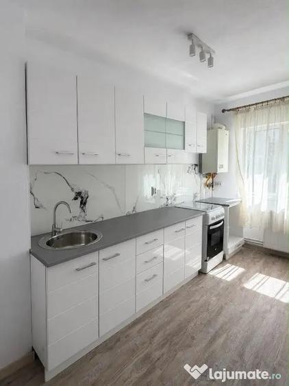 Apartament cu 2 camere semidecomandat în Central