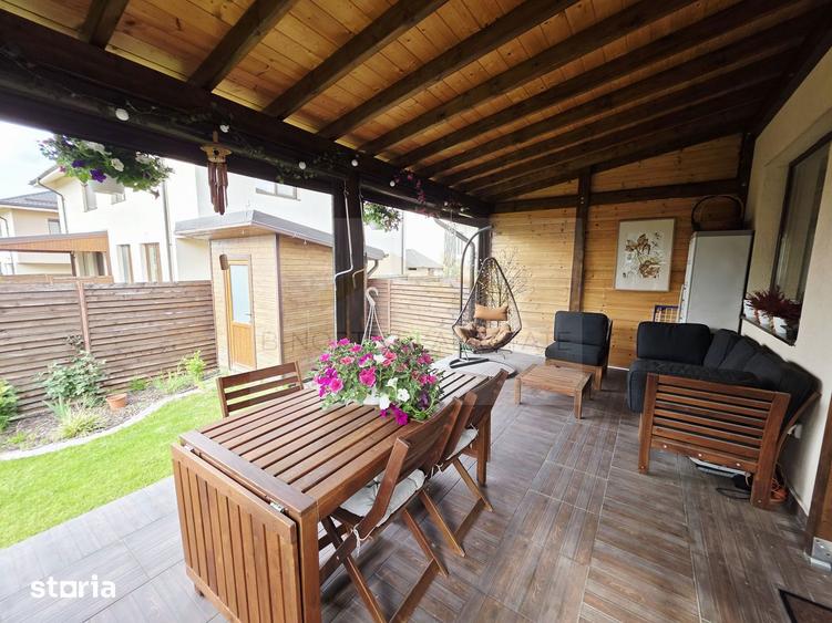 Casă cu 4 camere cu Teren 250 Mp în Corbeanca