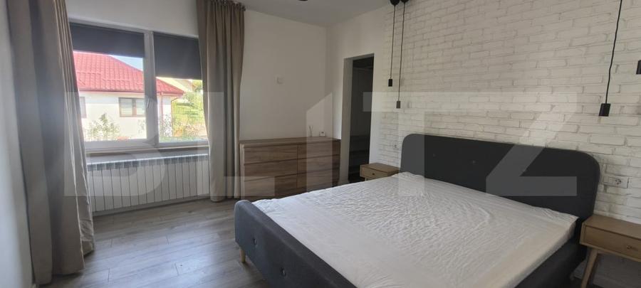Casă individuală cu 5 camere cu Canalizare în Bucium
