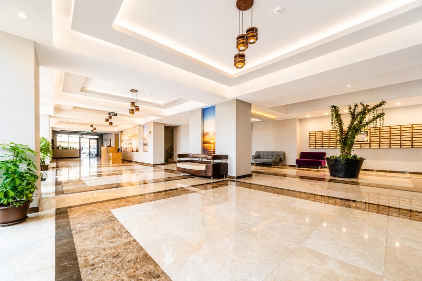 Apartament cu 2 camere, mobilat în Central