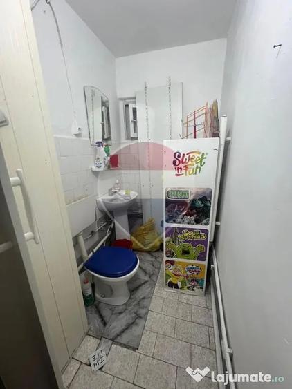 Spațiu comercial, de 50 mp, în Sud